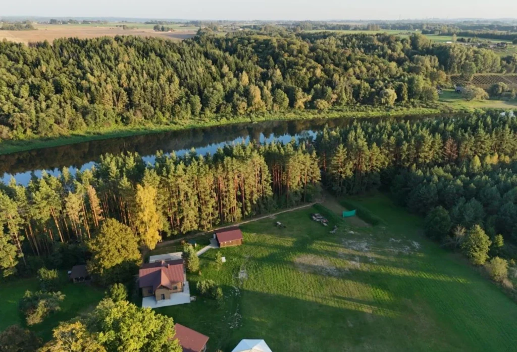 Vasaros stovykla iš viršaus