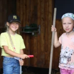 Komandinis darbas stovykloje Komandinis darbas stovykloje